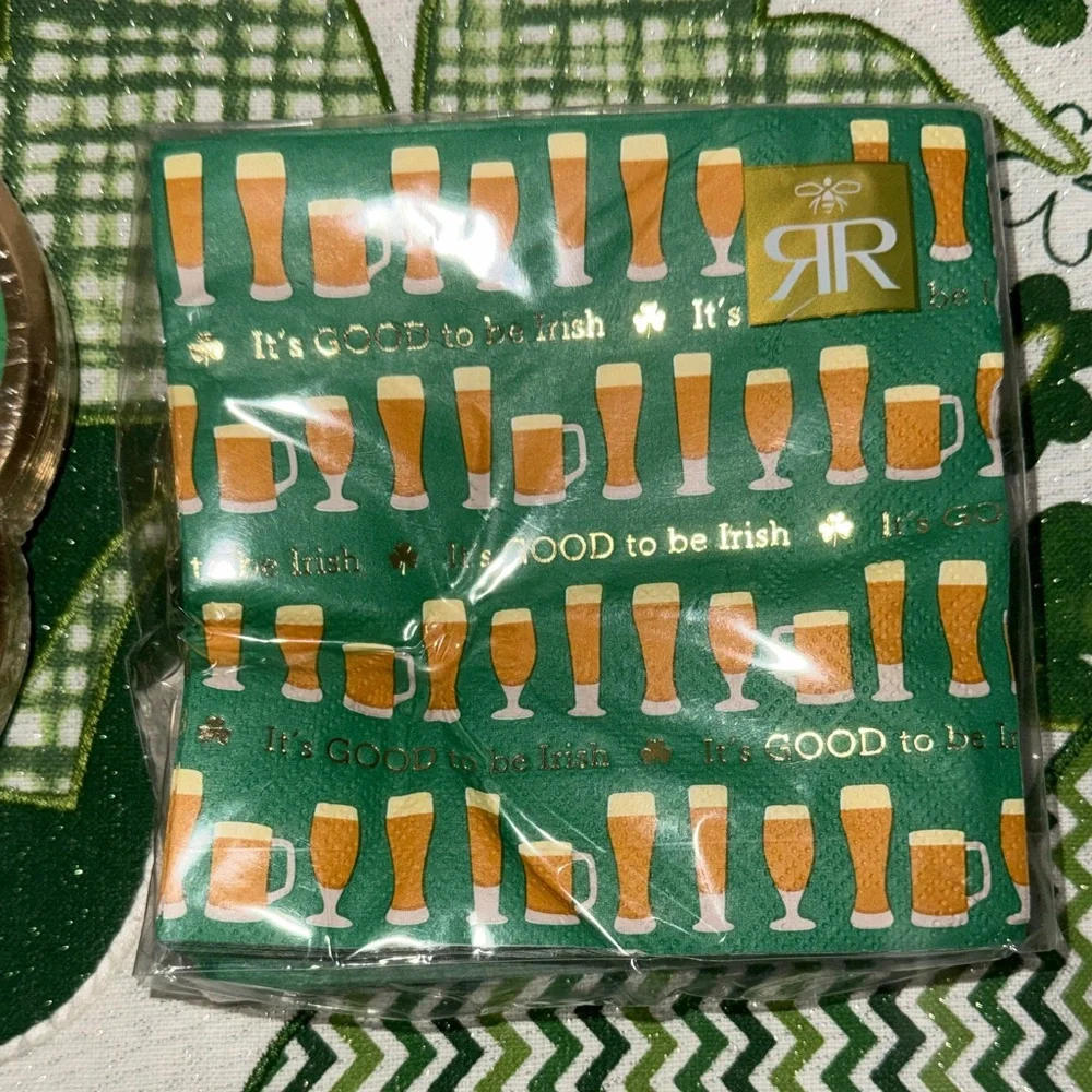 St Patricks Day Set of 16 Plates & 40 Beverage Napkins Beer